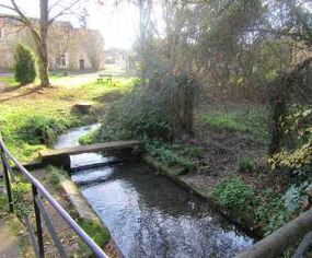 Terrain à bâtir de 359 m² à FONTAINE-LE-COMTE (86)