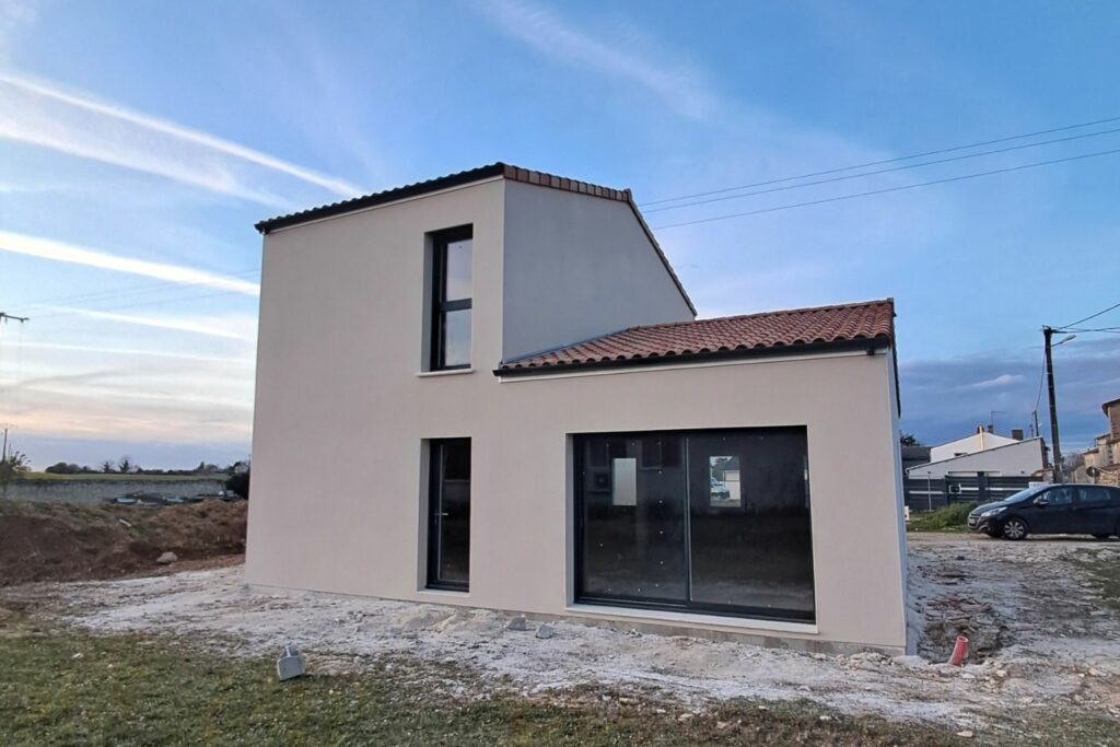 terrasse grande maison avec grande baie vitrée de 3 mètre